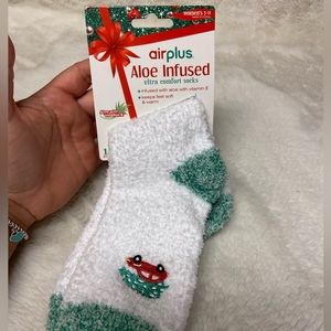 AIR Plus Aloe infused Christmas socks 5-11 womens aloe Vera socks